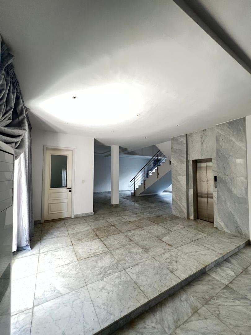 WhatsApp Image 2025-12-12 at 00.56.02 (1)