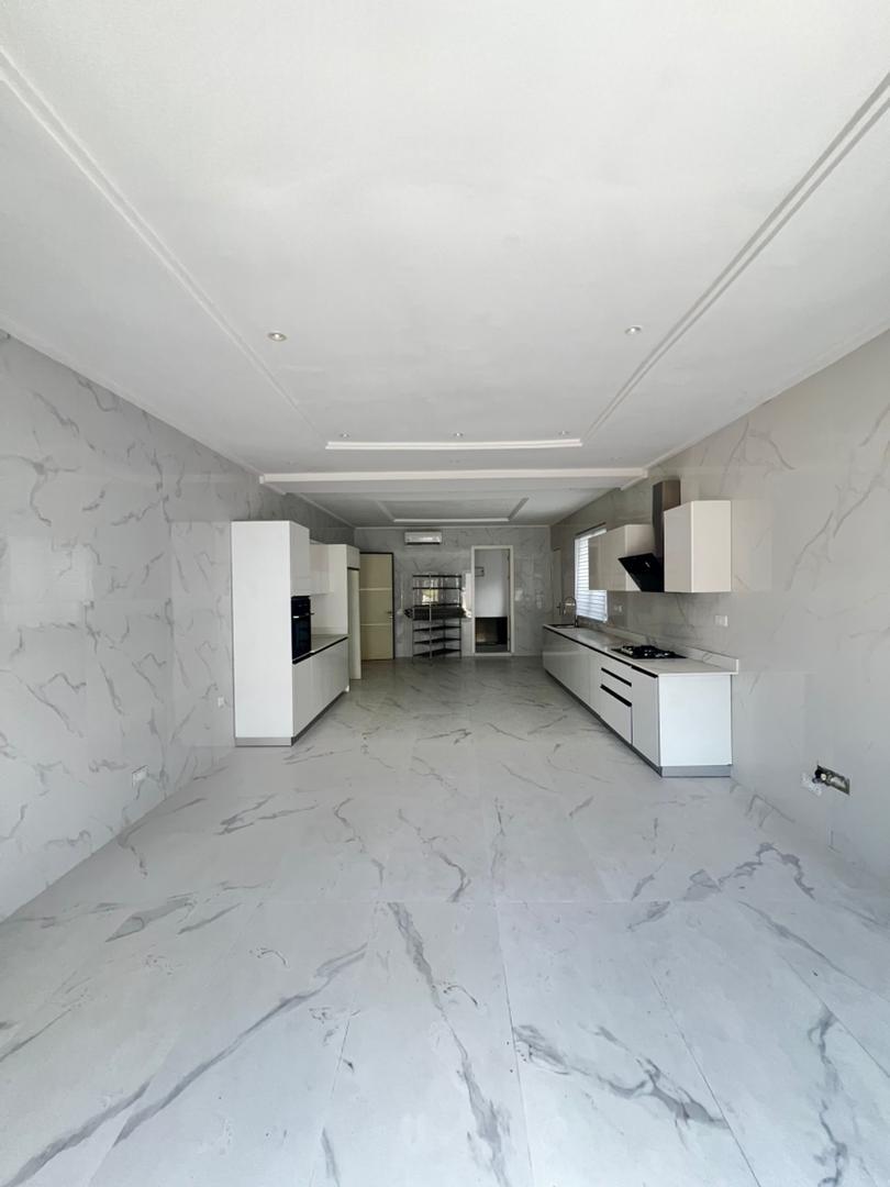 WhatsApp Image 2025-12-12 at 00.56.11